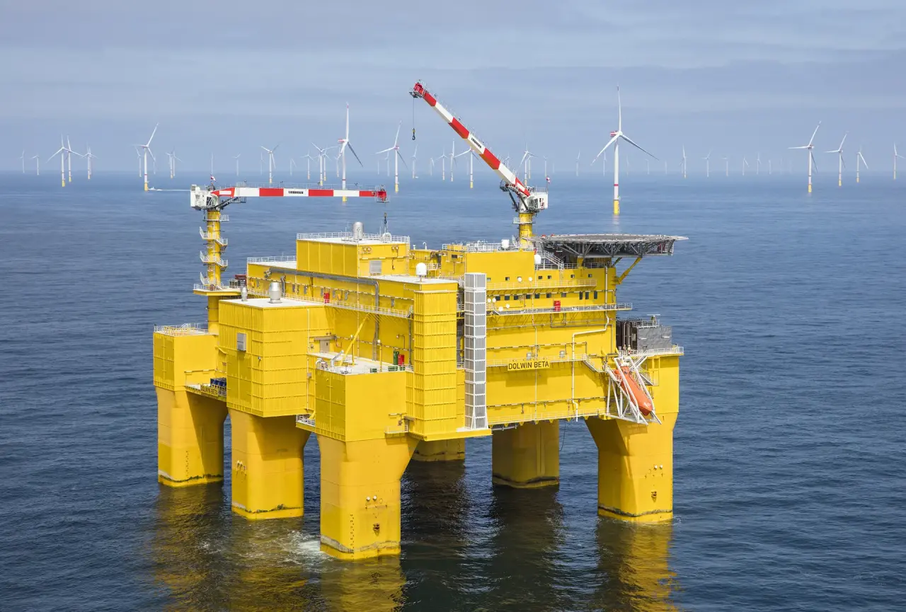 liebherr-offshore-cranes-wind-power