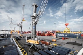 liebherr-container-handling-teaser