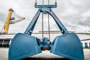 liebherr-lhm-550-mobile-harbour-crane-bulk-handling-grab-smart-grip-teaser