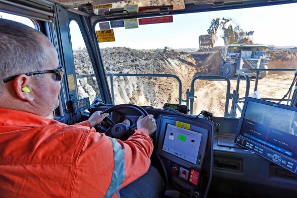 liebherr-operator-truck