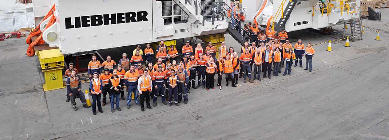 liebherr-customer-service-stage1