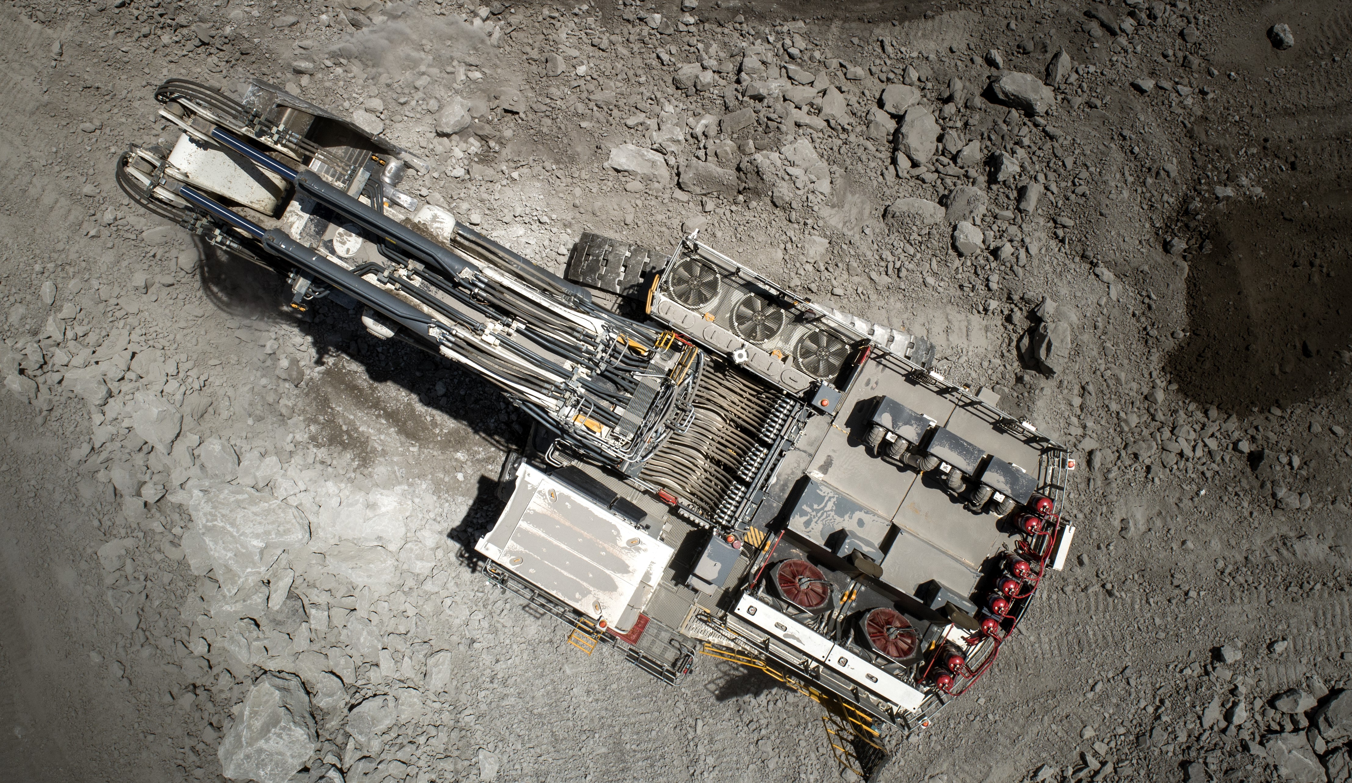 liebherr-mining-hex-9600-top-view