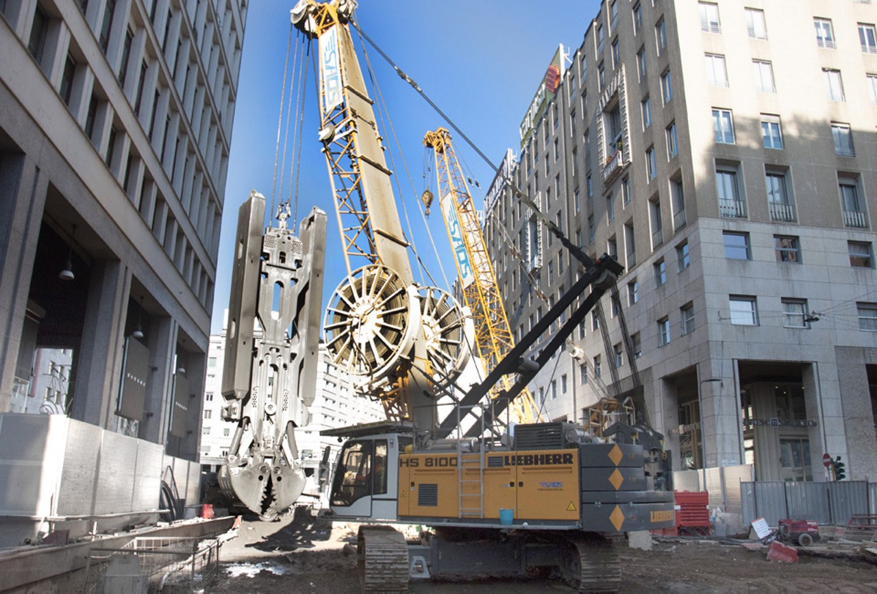 liebherr-hs-duty-cycle-crawler-crane-8100-deep-foundation-slurry-wall-hsg-5