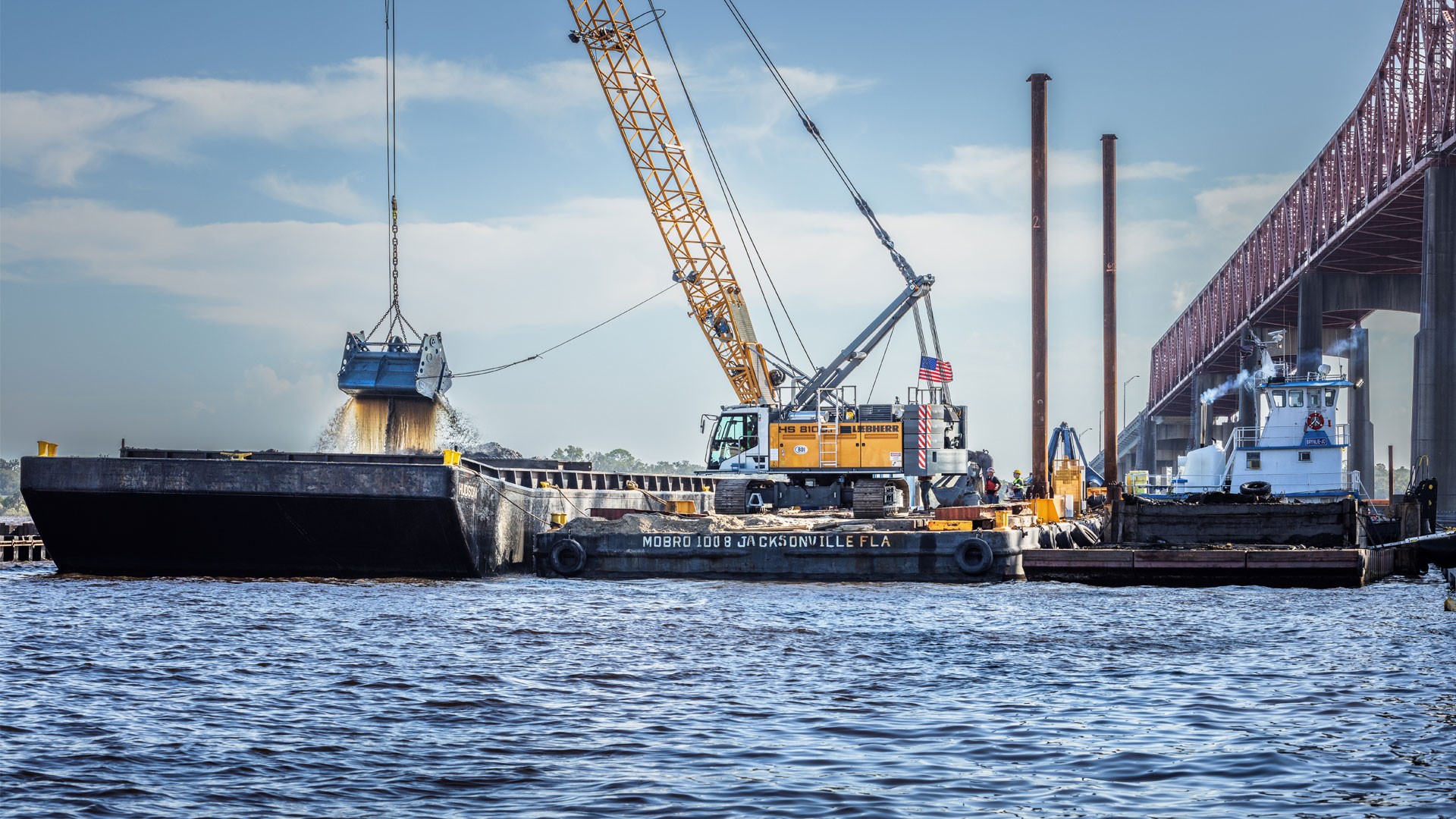 liebherr-nassbaggern-dredging-stag1-usa