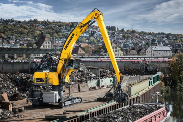 liebherr-material-handling-machine-lh150chr