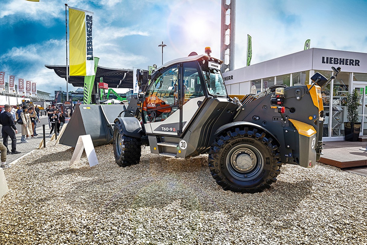 Liebherr-telescopic-handler-exhibition