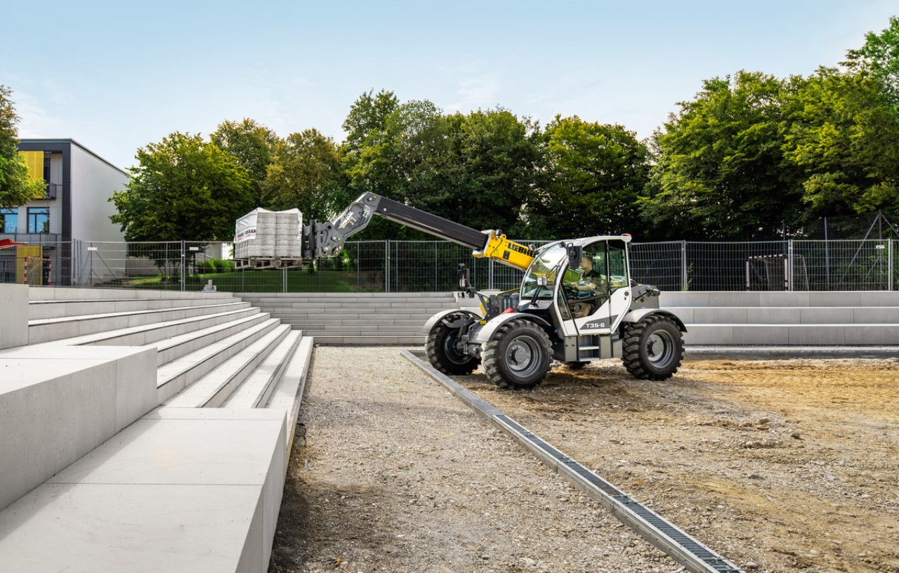 liebherr-telescopic-handler-gala