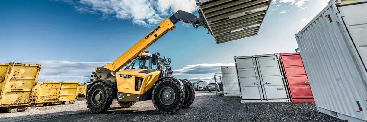 Liebherr-telescopic-handler-overview-medium