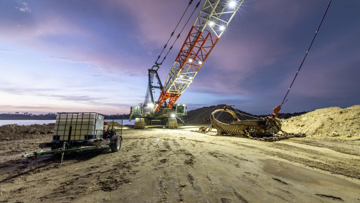 HS-8300.2 on worksite night