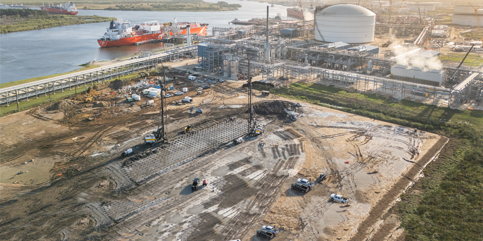 Superior Foundations, Inc. utilizing a range of advanced Liebherr deep foundation machines including the LRH 200 and LRB 355 piling and drilling rigs at the at the Energy Transfer Nederland Terminal expansion. Superior Foundations, Inc. utilizing a range of advanced Liebherr deep foundation machines including the LRH 200 and LRB 355 piling and drilling rigs at the at the Energy Transfer Nederland Terminal expansion.