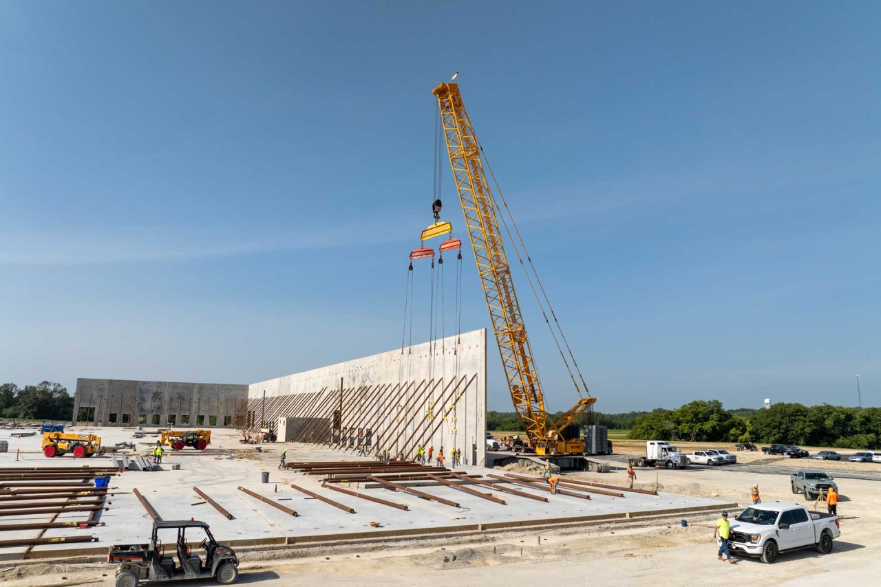 Liebherr USA crawler crane lifting walls of the new logistics center being built in Tupelo, MS