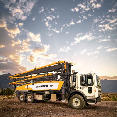 Liebherr USA, Co. 38 XXT truck-mounted concrete pump truck Liebherr USA, Co. 38 XXT truck-mounted concrete pump truck